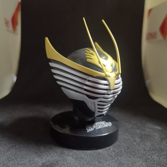 Kamen Rider Ryuki Survive (Rider Mask Collection RMC)